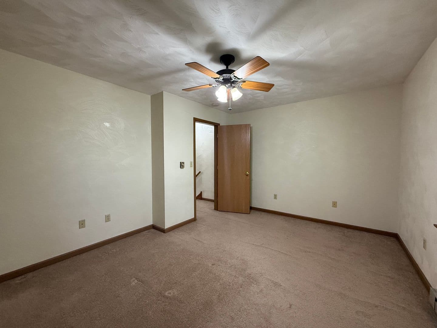 State College Townhome: 305 Hill Drive