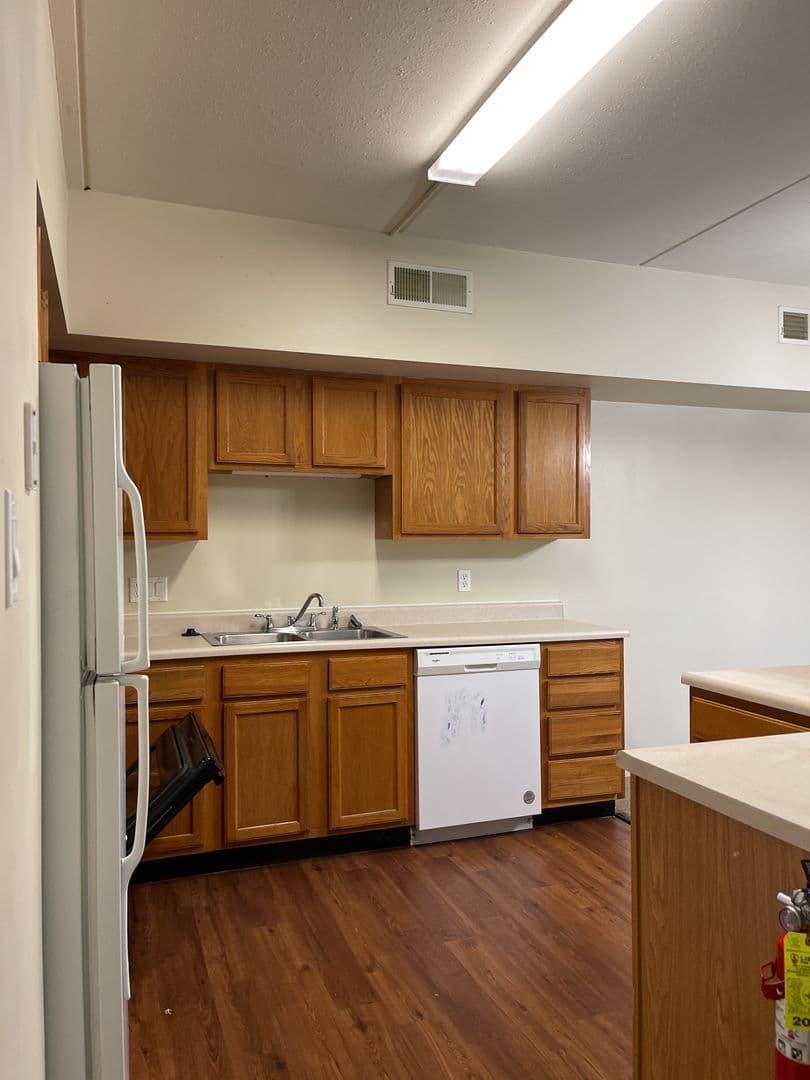 State College Apartment: 1730 Bristol Ave