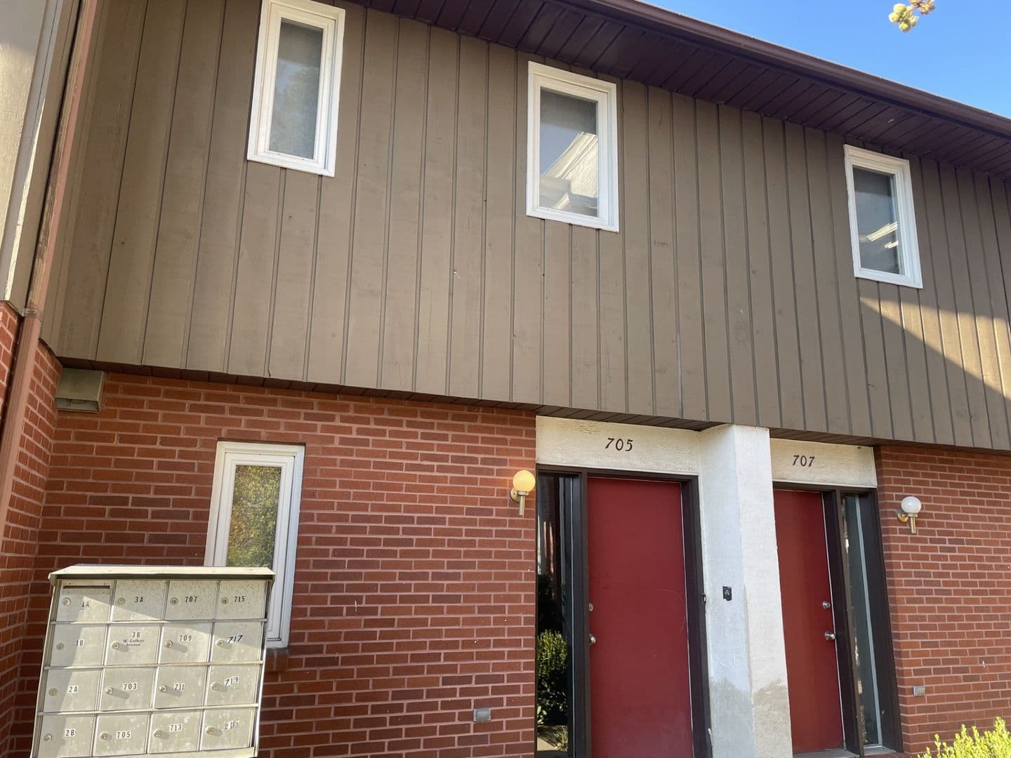 State College Townhome: 705 West College Avenue