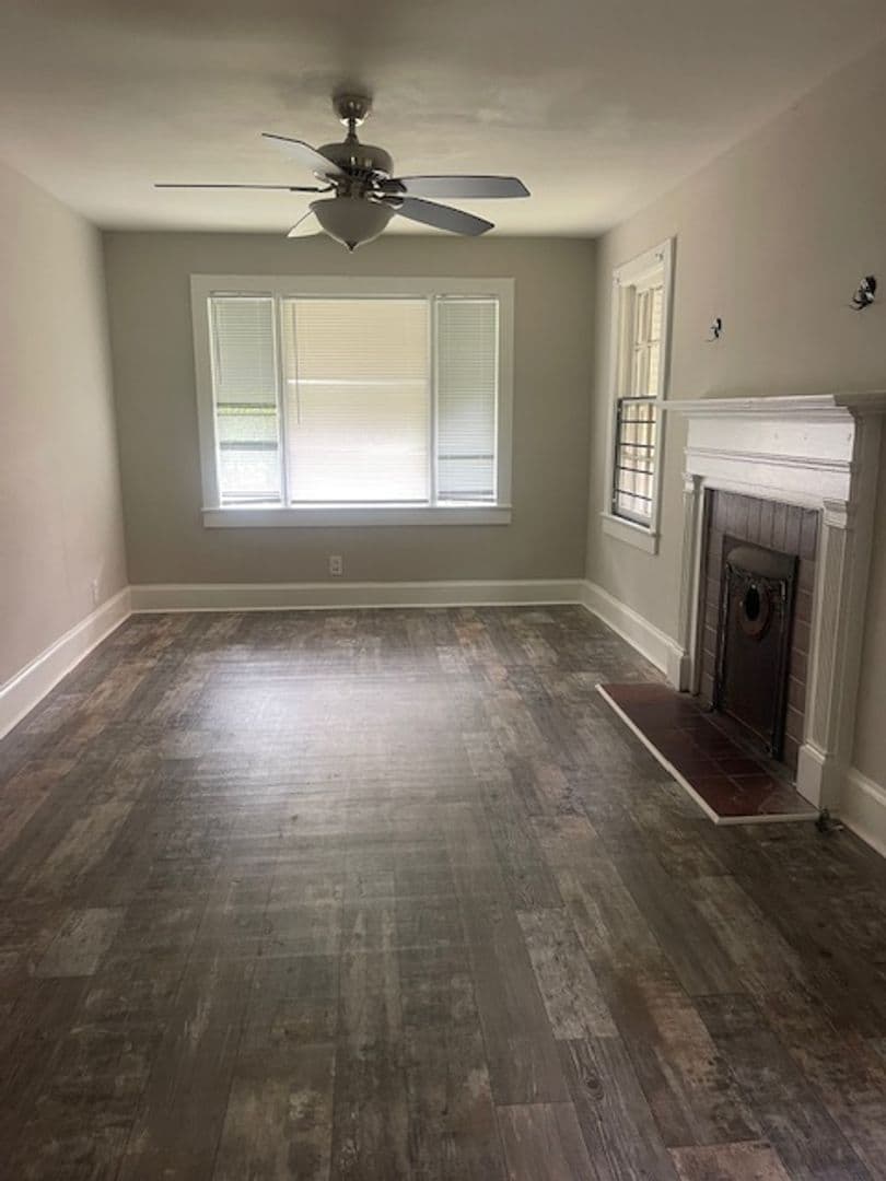 Kinston House: 1006 Tower Hill Road