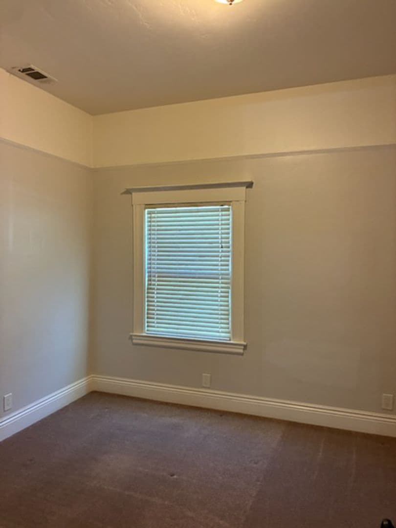 SACRAMENTO House: 1407 D STREET