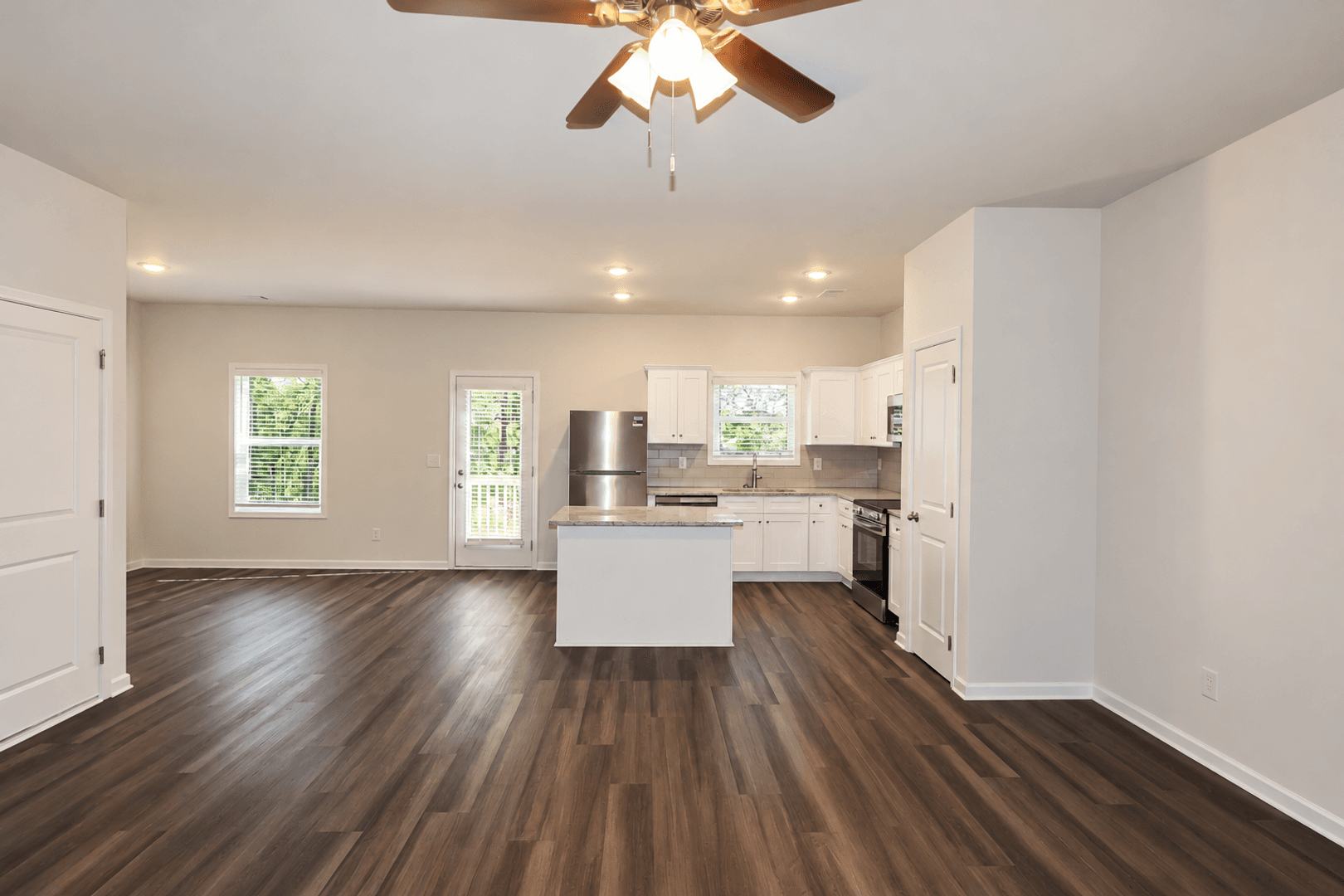 Oakwood Townhome: 4325-B Shawnee Drive