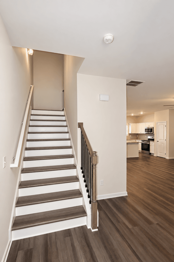 Oakwood Townhome: 4325-A Shawnee Drive