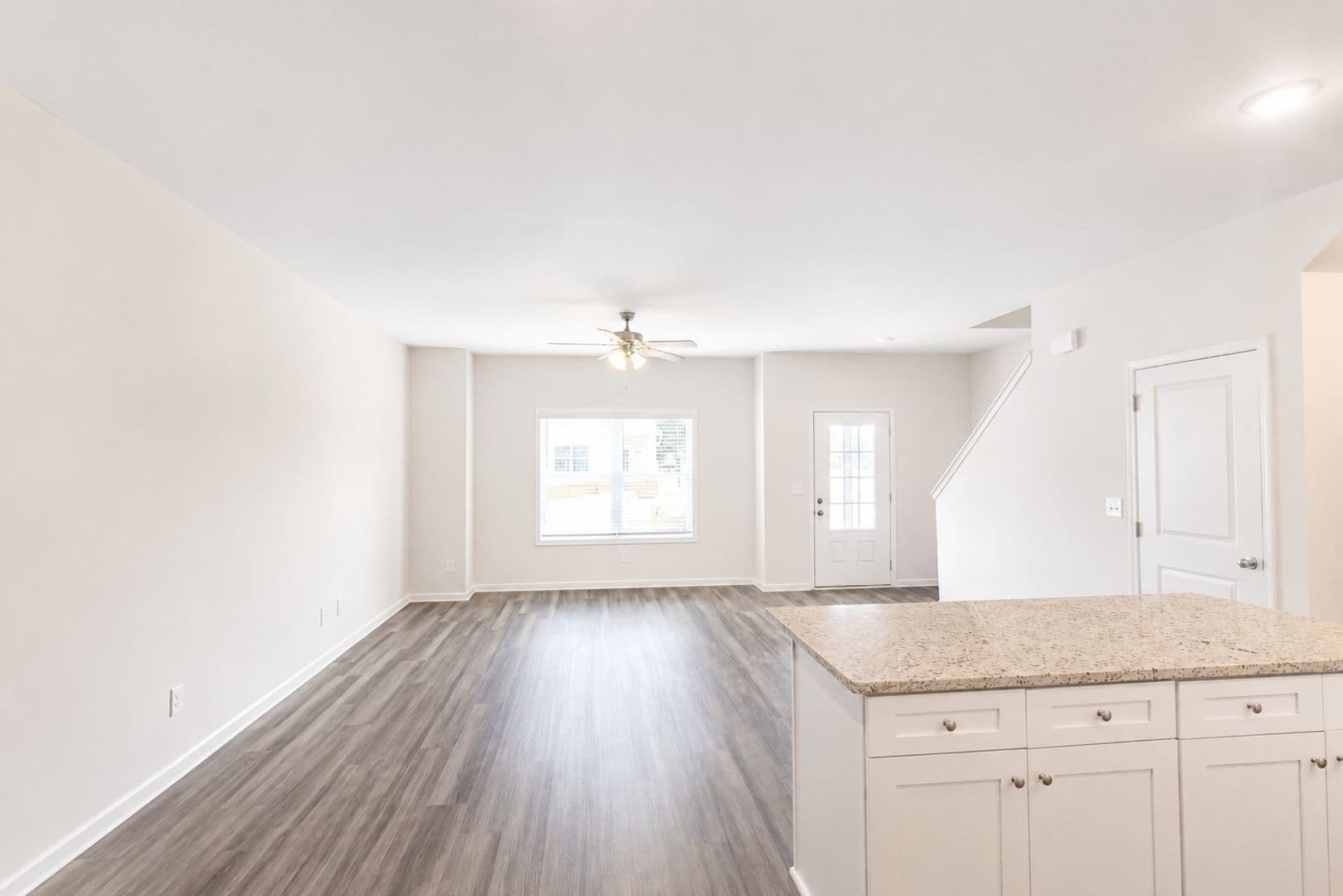 Oakwood Townhome: 4249 Crosby Lane
