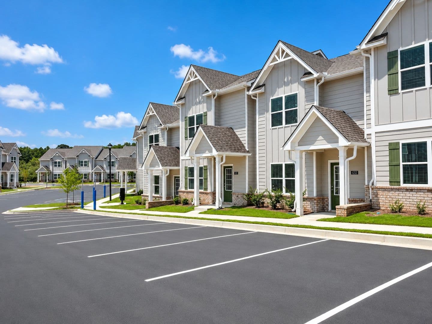 Oakwood Townhome: 4213 Crosby Lane