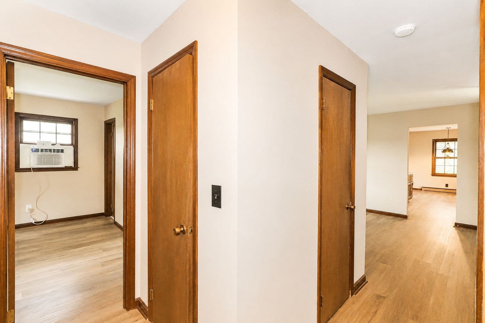 Oakwood House: 3750 Robinson Drive
