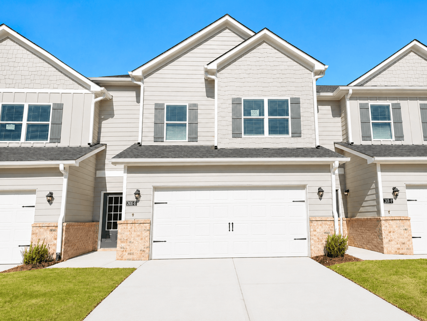 Cornelia Townhome: 201-E Harvest Ridge Lane