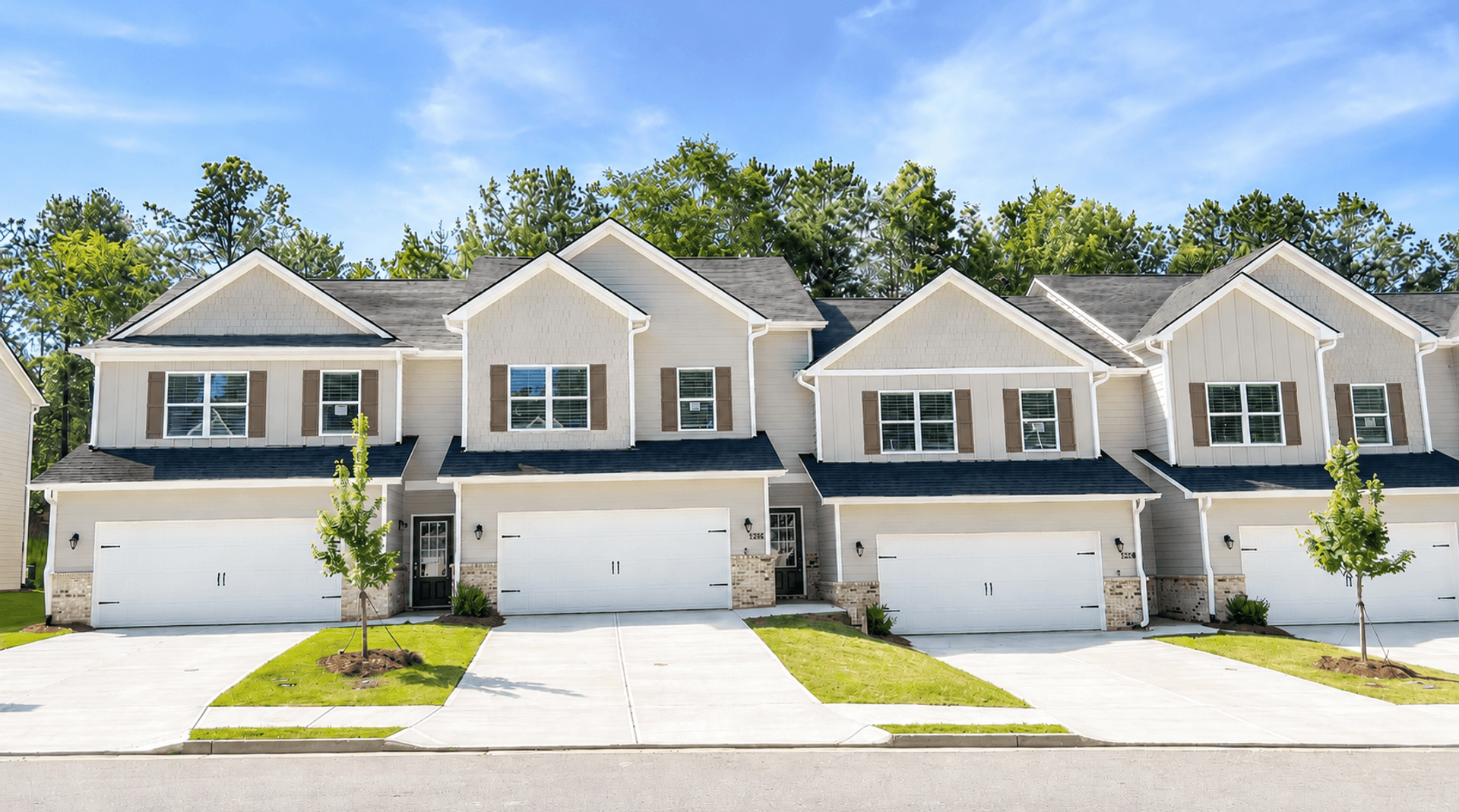 Cornelia Townhome: 201-E Harvest Ridge Lane