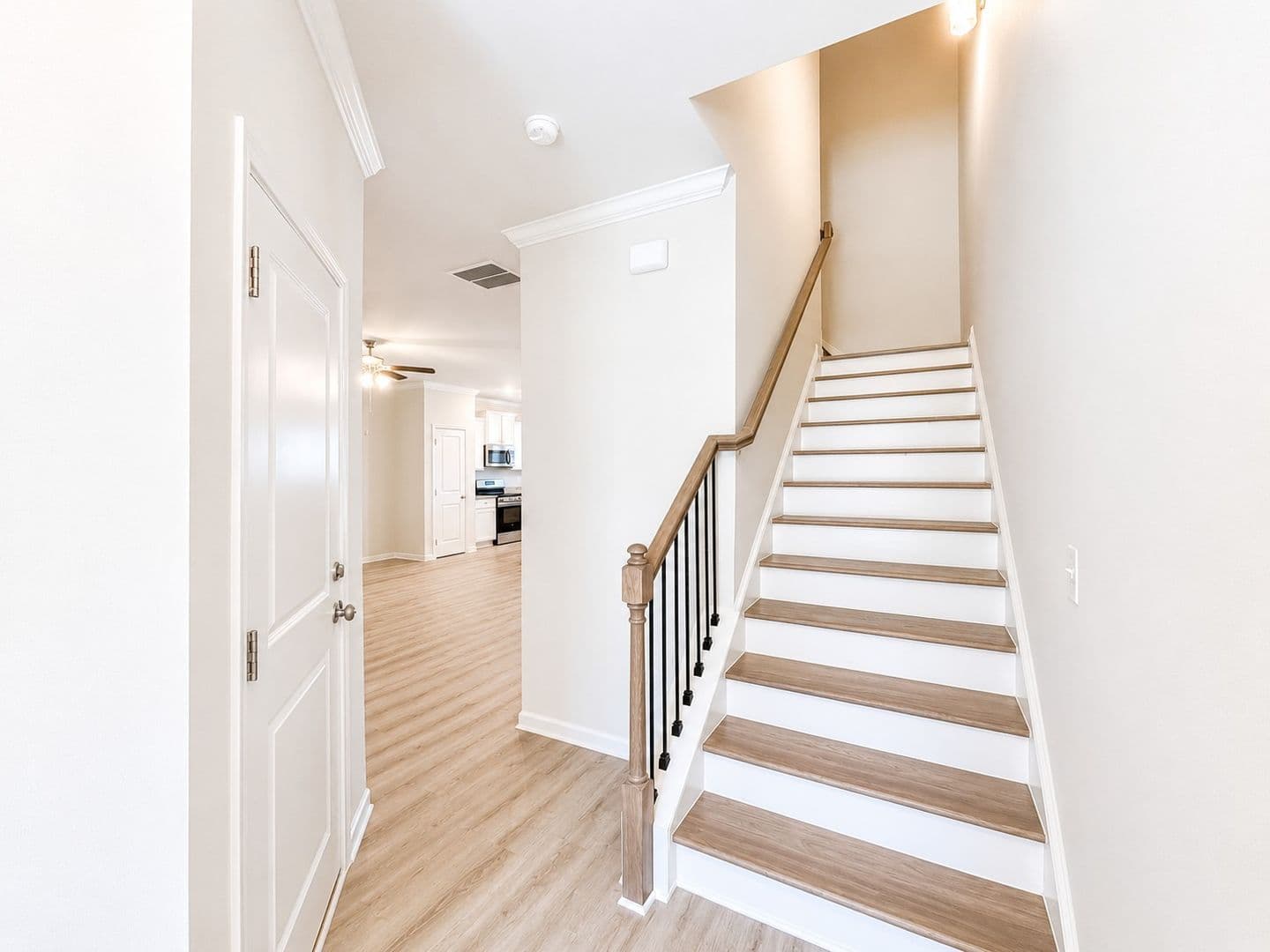 Cornelia Townhome: 208-B Harvest Ridge Lane