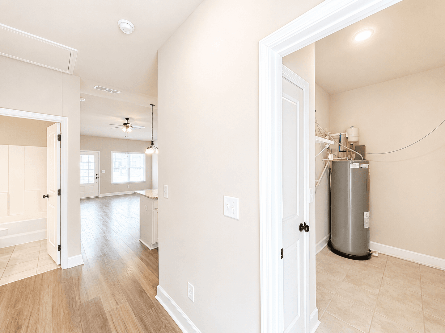 Cornelia Townhome: 601 Parkview Ct