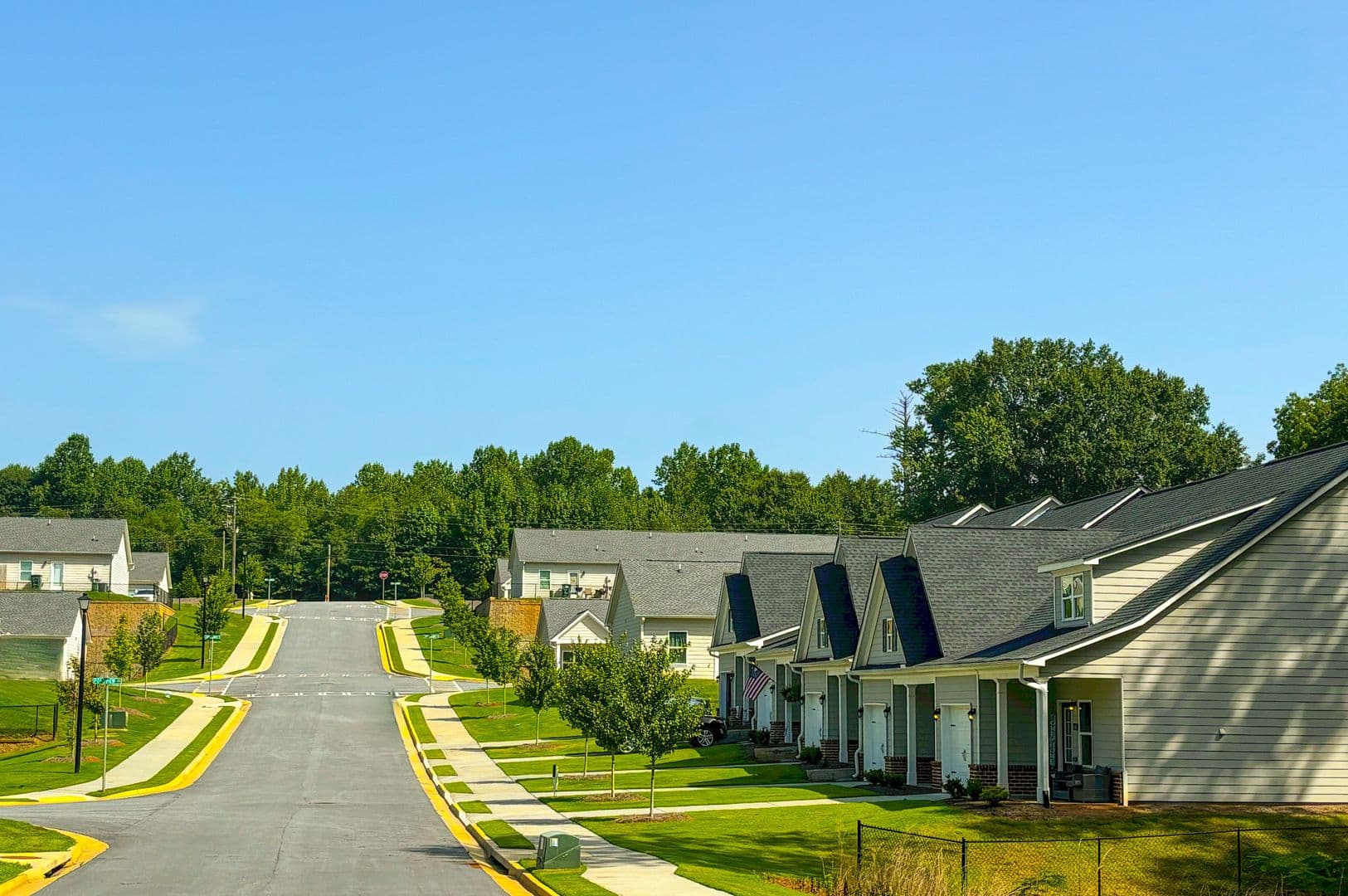 Cornelia Townhome: 156 Orchard Reserve