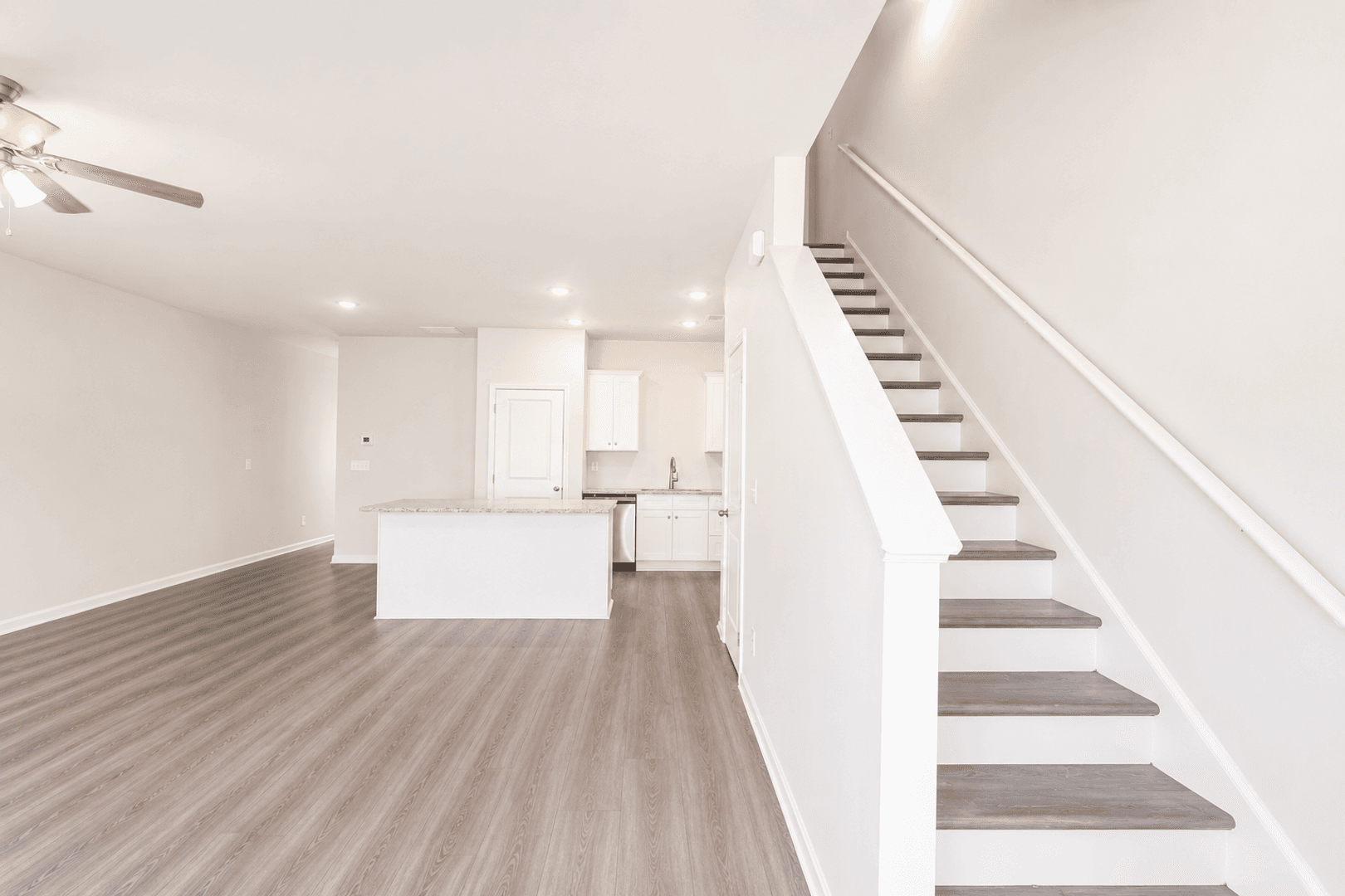Oakwood Townhome: 4208 Crosby Lane