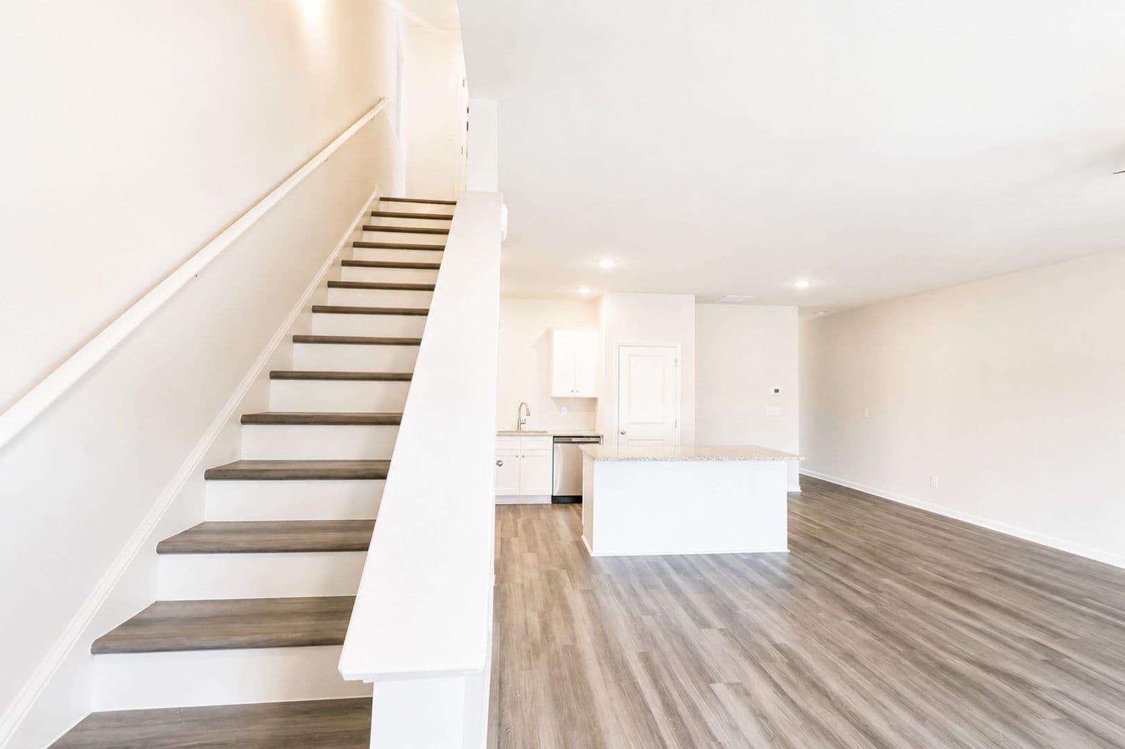 Oakwood Townhome: 4209 Crosby Lane