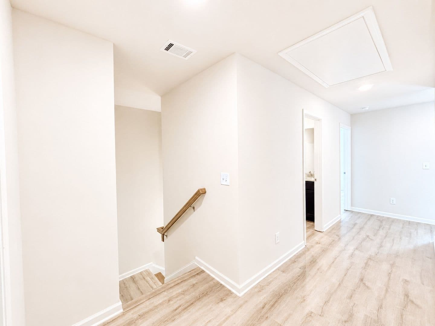 Cornelia Townhome: 208-B Harvest Ridge Lane