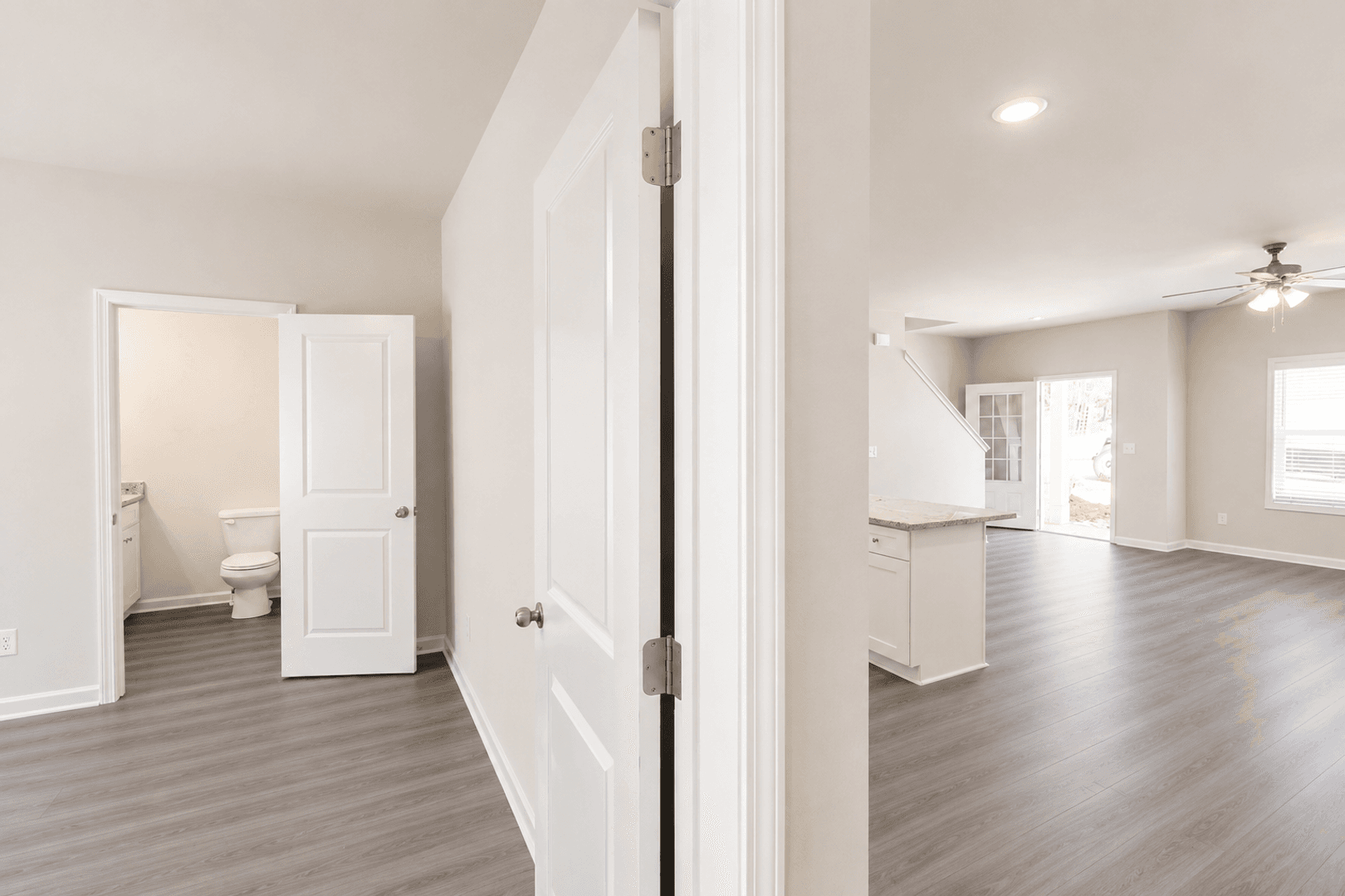 Oakwood Townhome: 4220 Crosby Lane