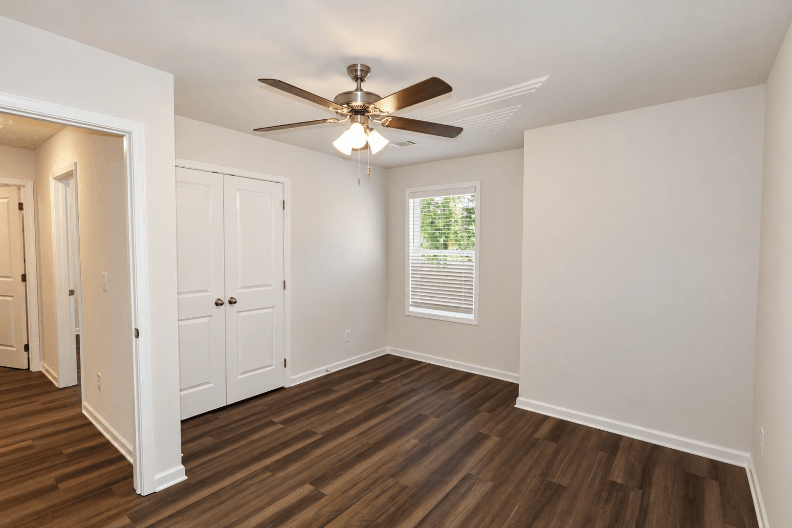 Oakwood Townhome: 4325-A Shawnee Drive