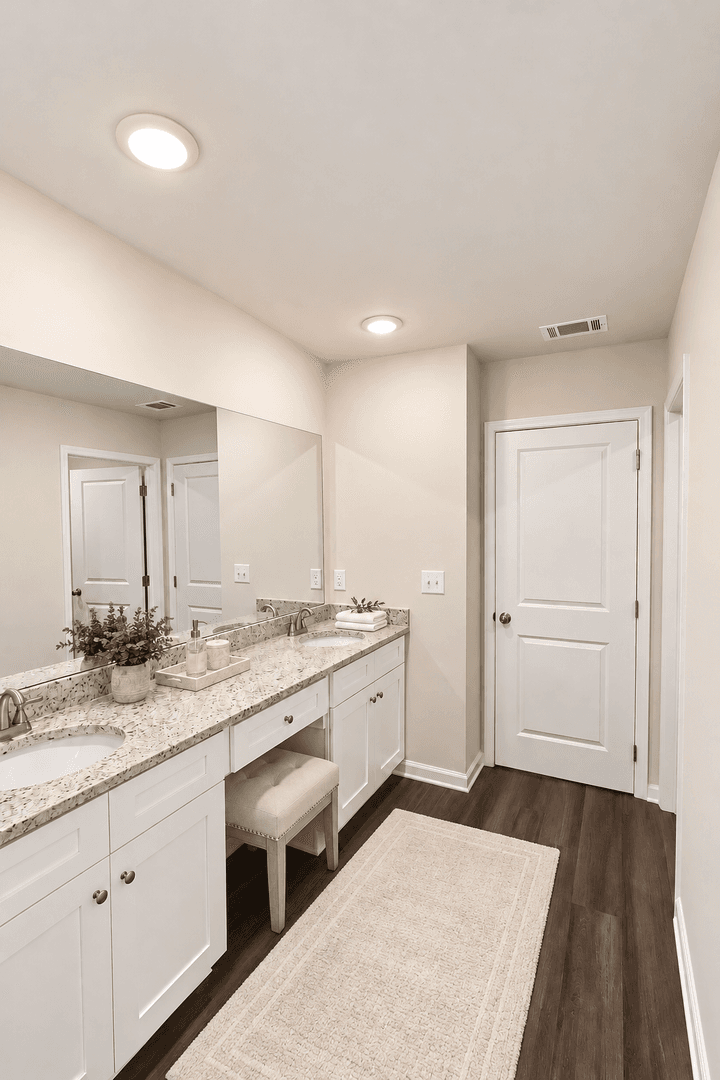 Oakwood Townhome: 4325-A Shawnee Drive