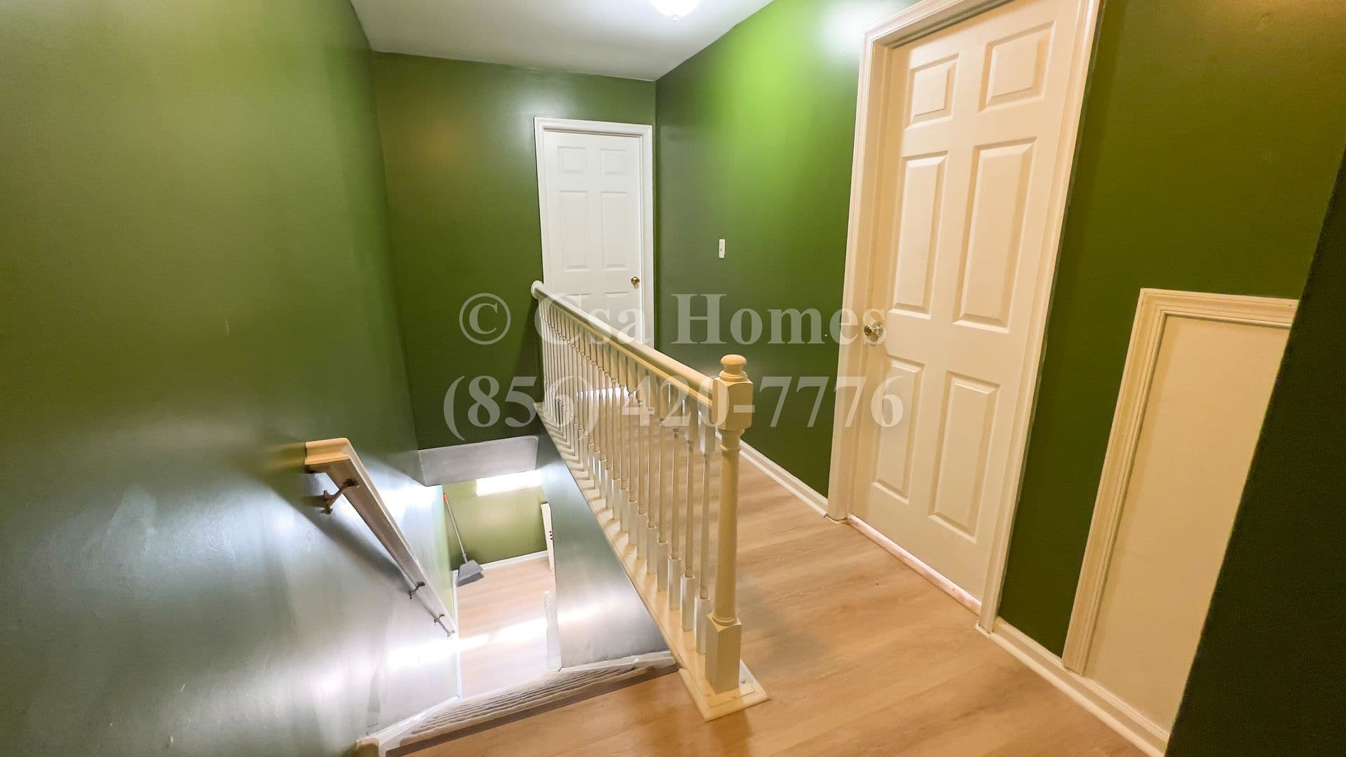 Camden House: 411 Viola St