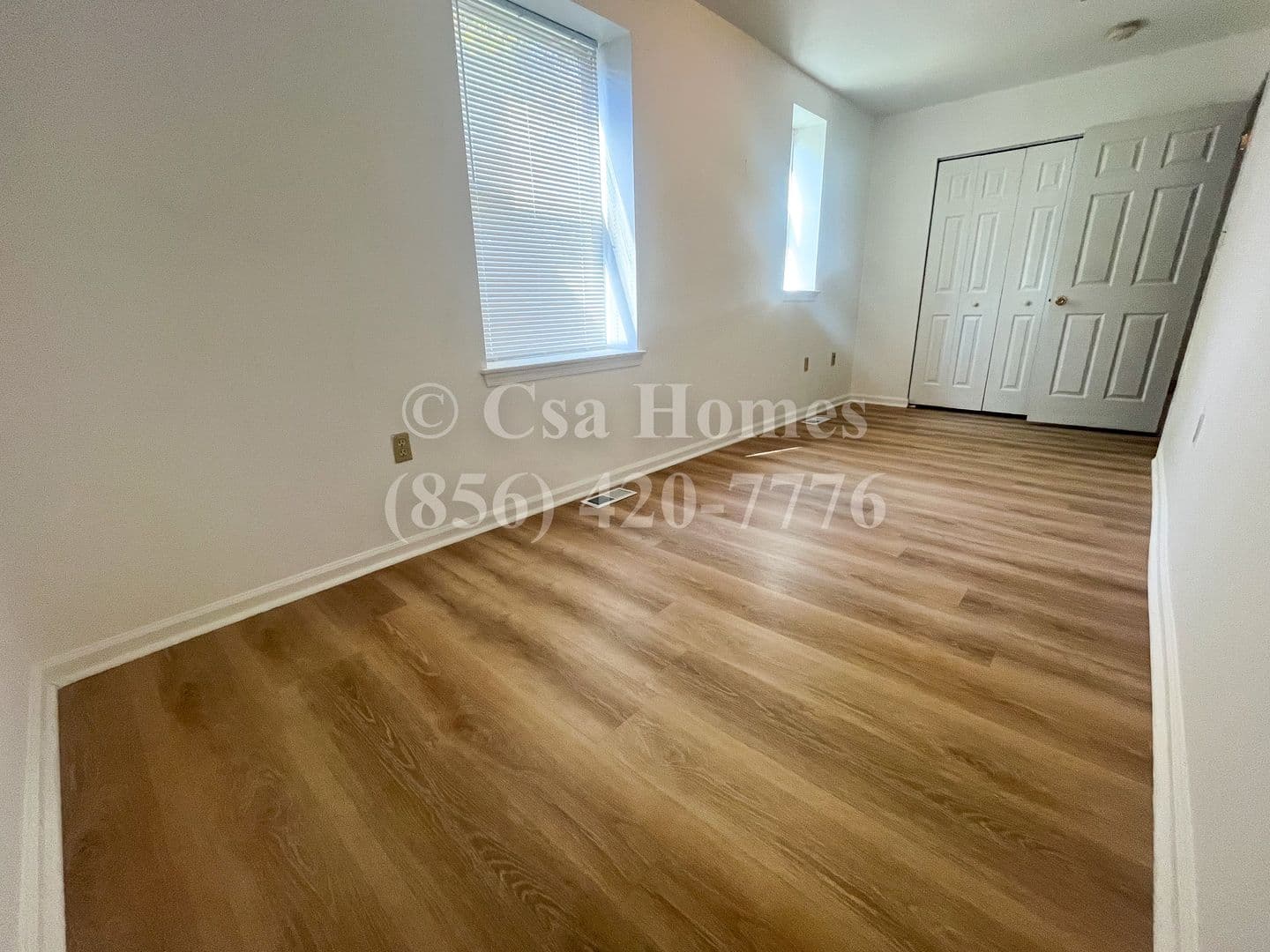 Camden House: 411 Viola St