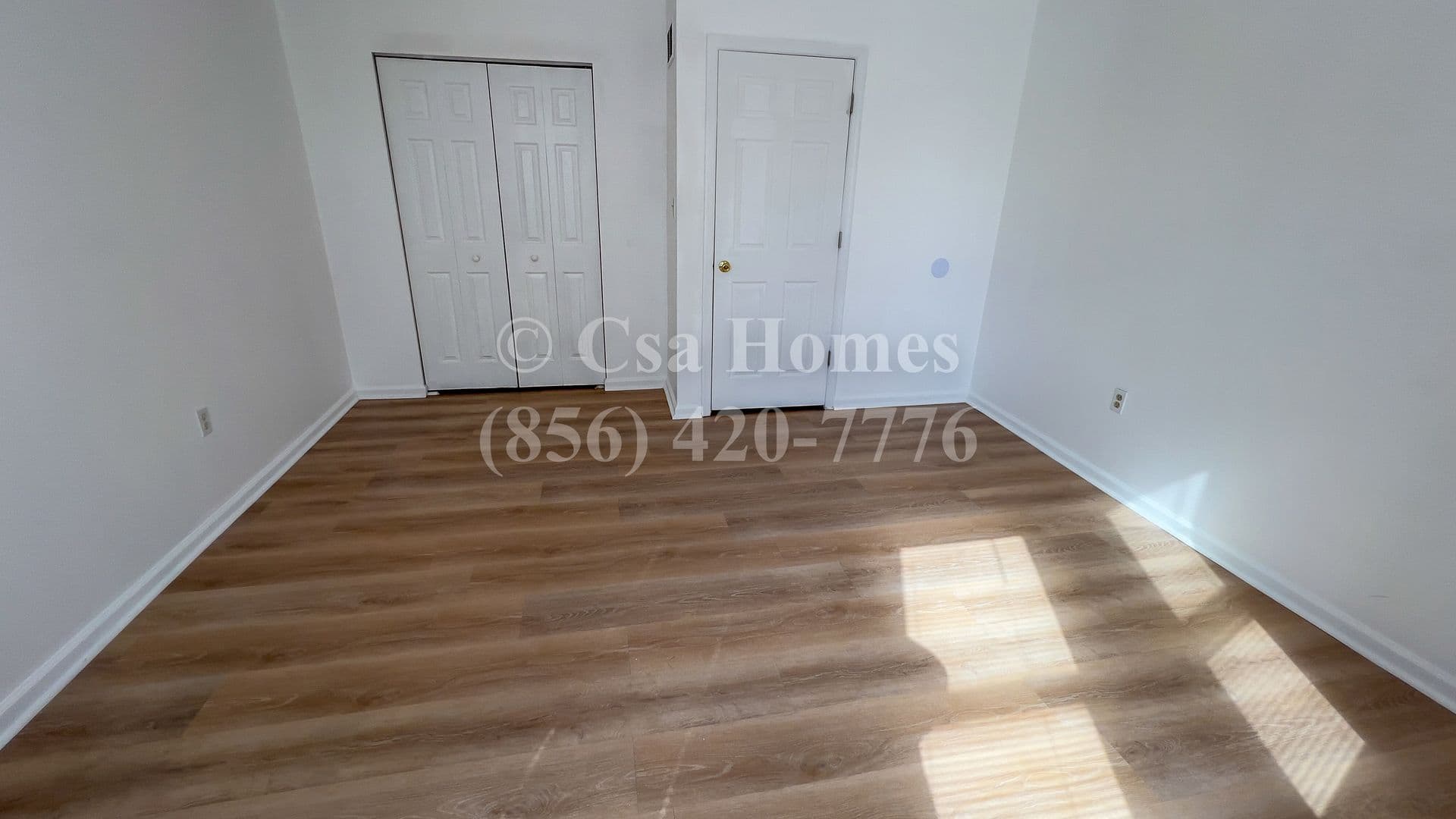 Camden House: 411 Viola St