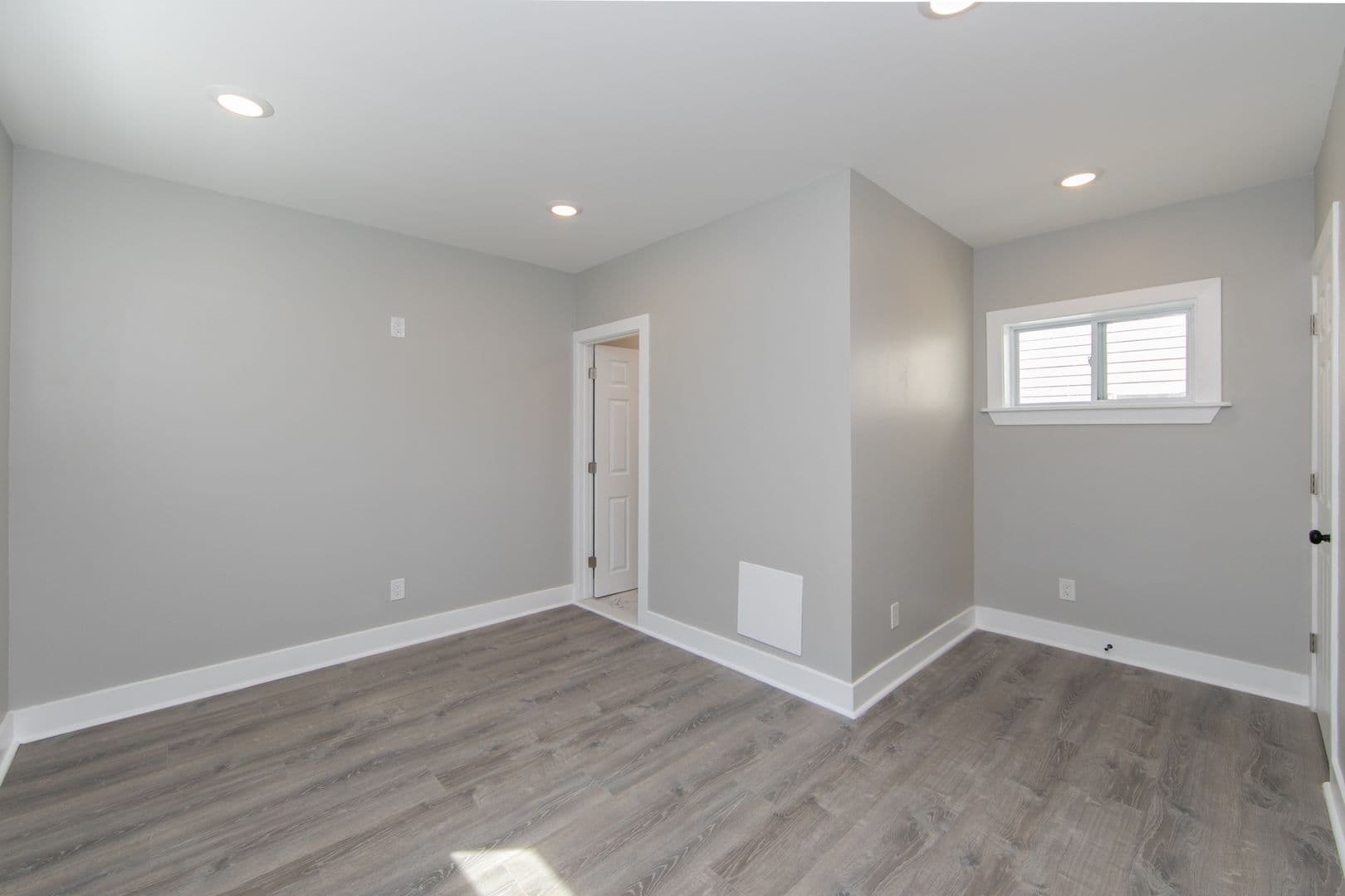 Camden Apartment: 436-438 Broadway Ave - Unit 4