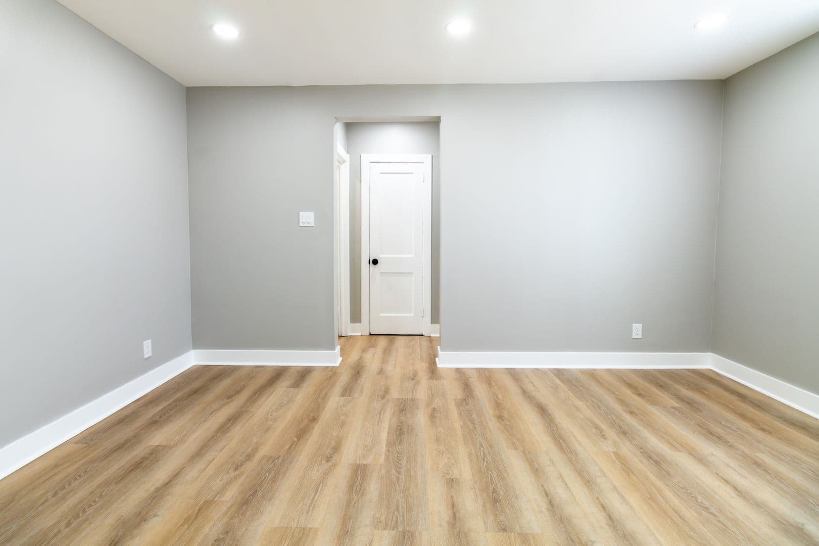 Pennsauken Apartment: 5548 Woodland Ave