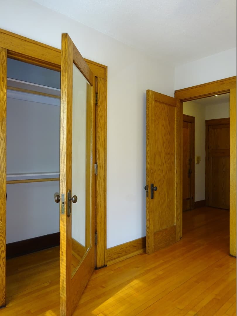 Minneapolis Apartment: 1728 3rd Avenue South