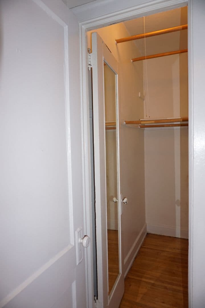 Minneapolis Apartment: 1530 LaSalle Avenue