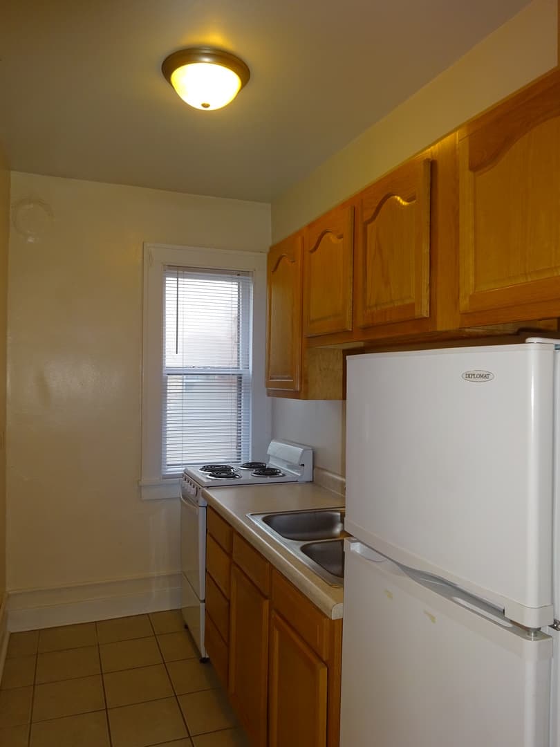 Minneapolis Apartment: 1706 Stevens Avenue South