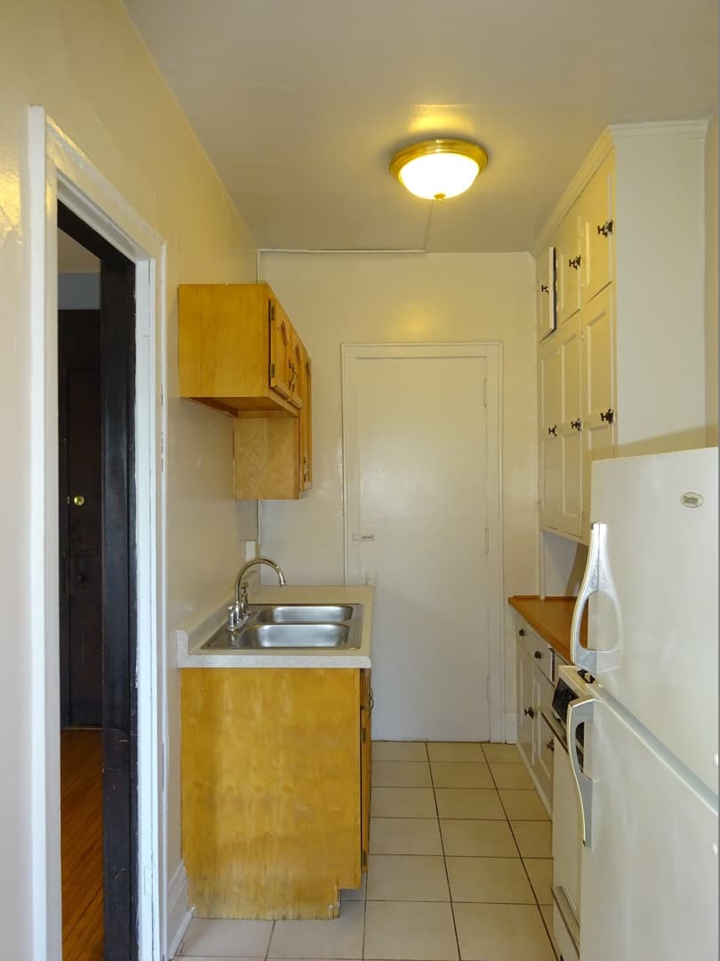 Minneapolis Apartment: 1536 LaSalle Avenue