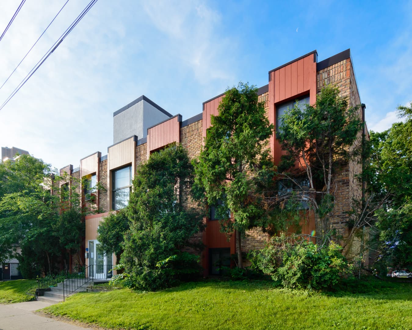 Minneapolis Apartment: 629 East 15th Street