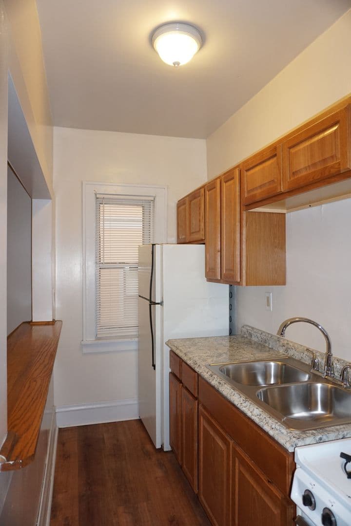 Minneapolis Apartment: 14 Oak Grove Street