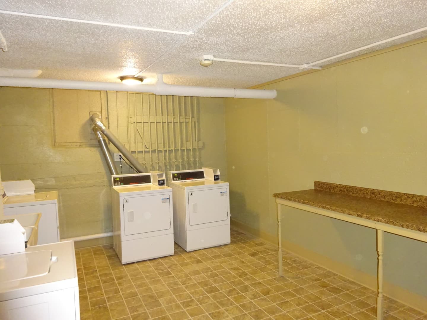Minneapolis Apartment: 507 East 14th Street