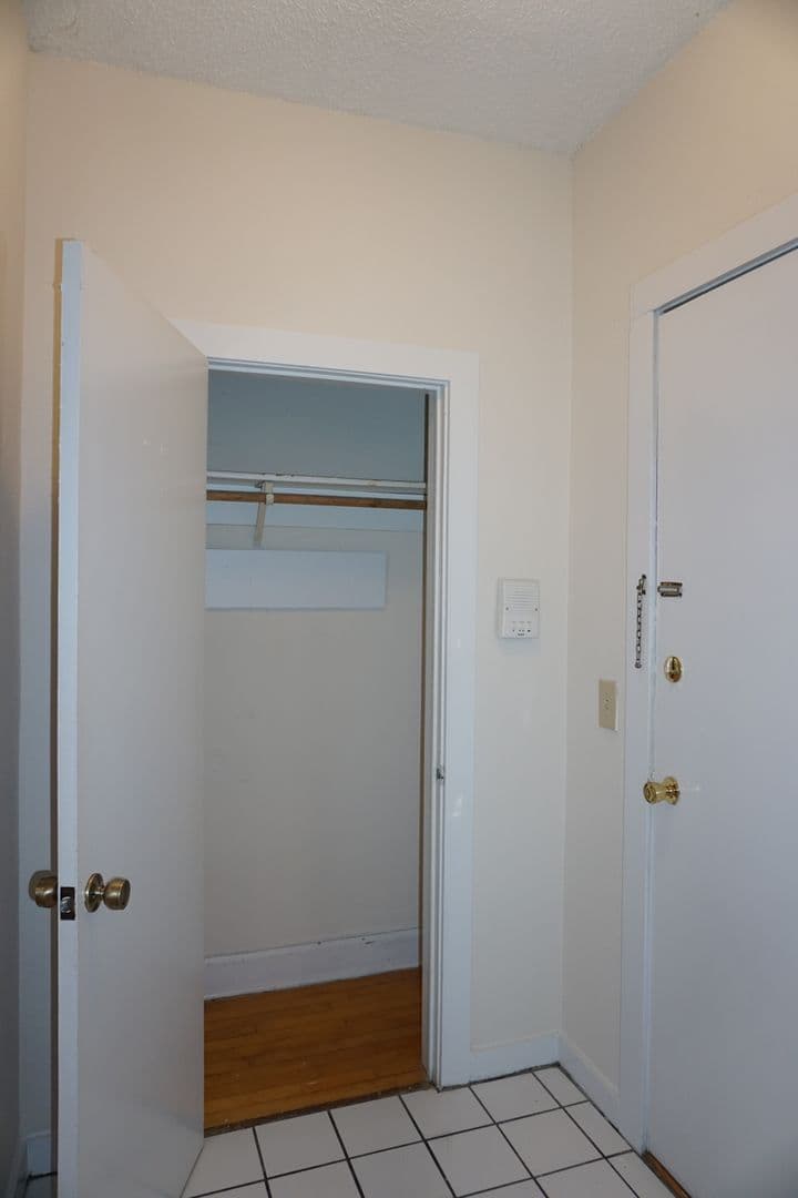 Minneapolis Apartment: 22 Oak Grove Street