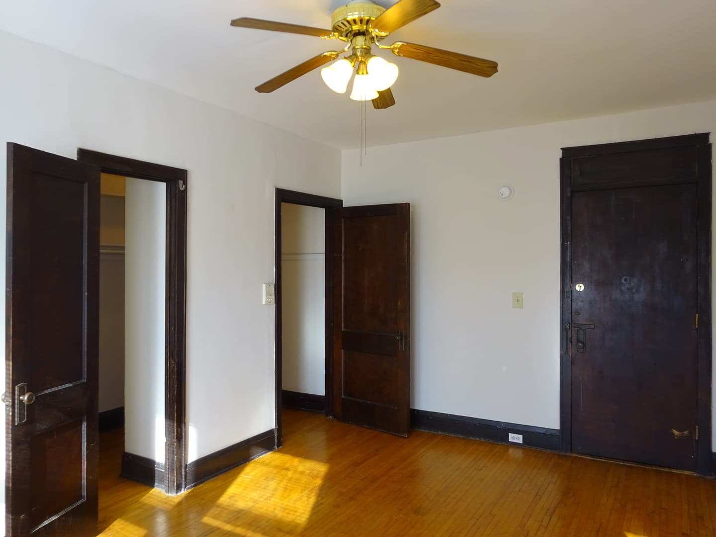 Minneapolis Apartment: 1536 LaSalle Avenue