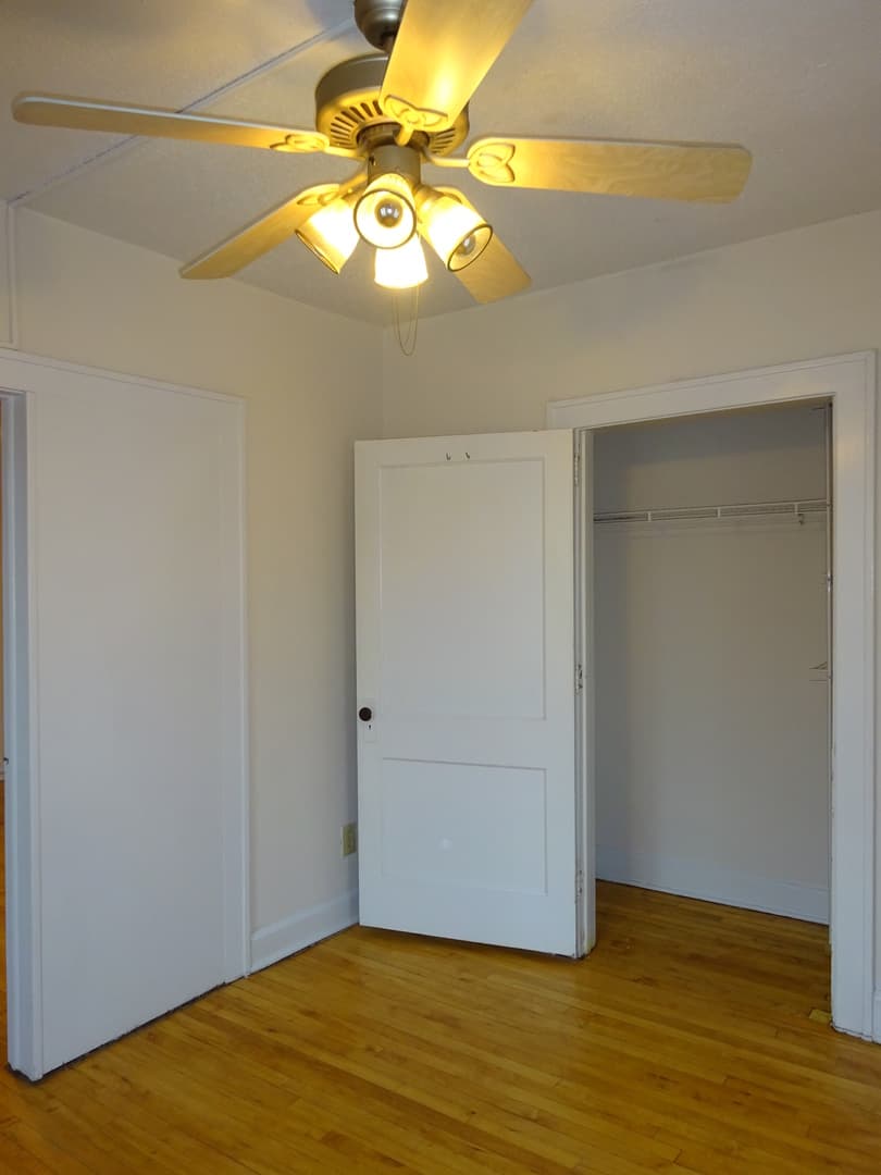 Minneapolis Apartment: 1706 Stevens Avenue South