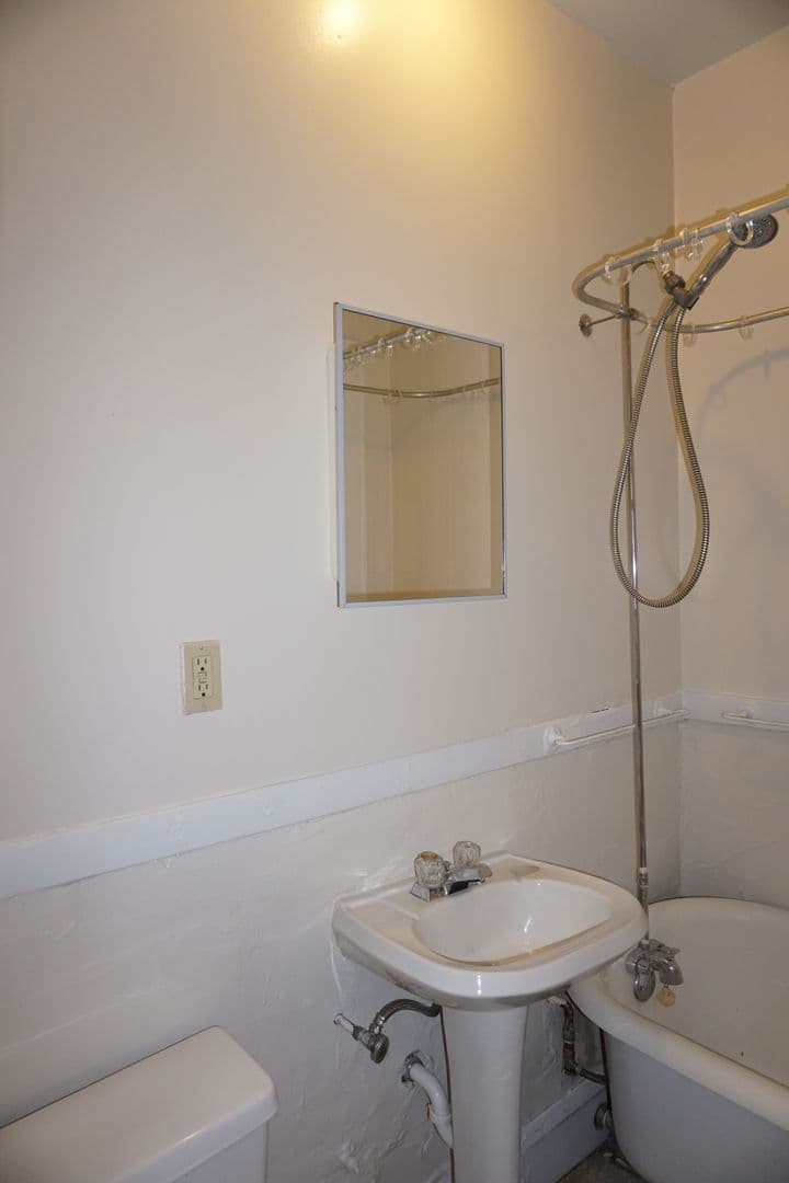 Minneapolis Apartment: 14 Oak Grove Street