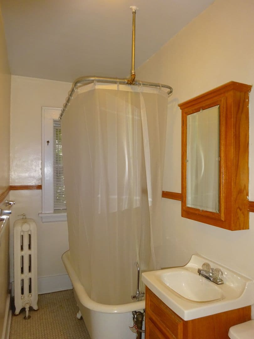 Minneapolis Apartment: 1728 3rd Avenue South