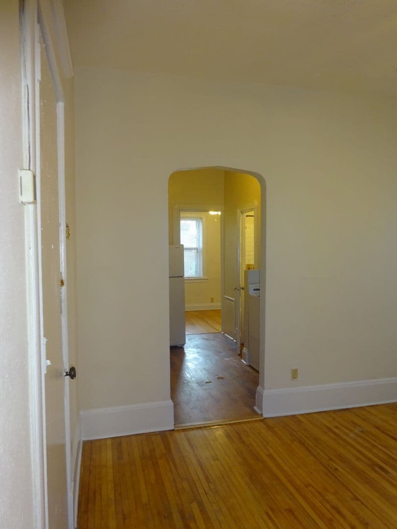 Minneapolis Apartment: 2820 First Avenue South