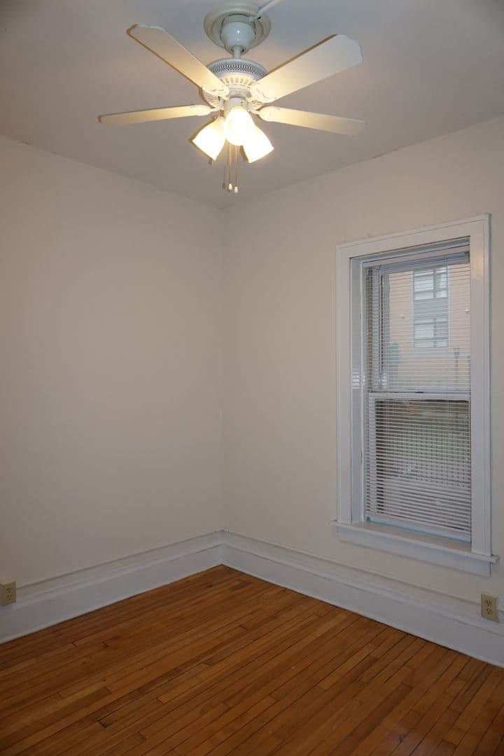 Minneapolis Apartment: 14 Oak Grove Street