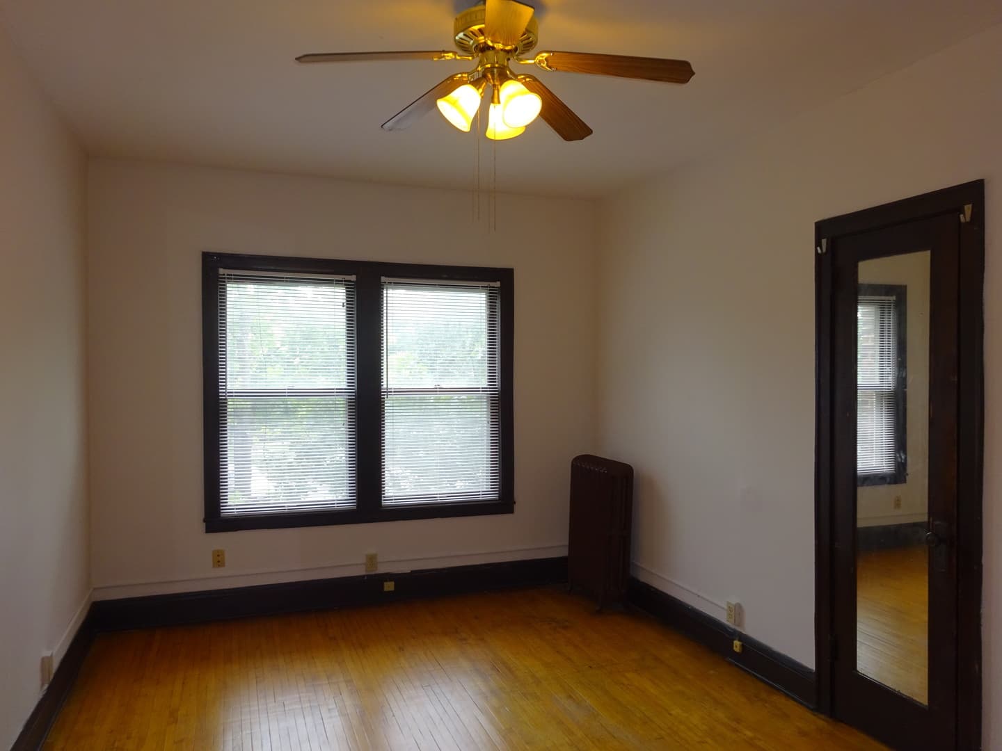 Minneapolis Apartment: 1536 LaSalle Avenue