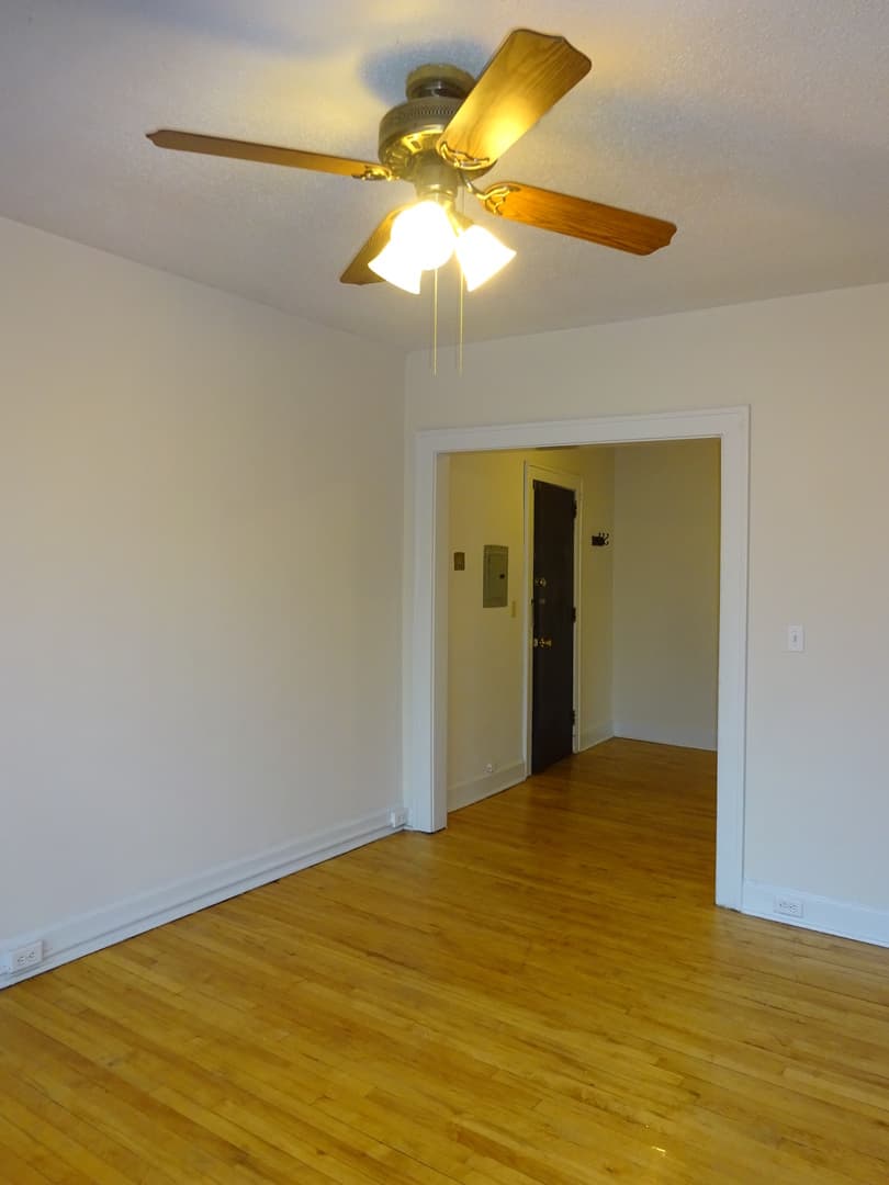 Minneapolis Apartment: 1706 Stevens Avenue South