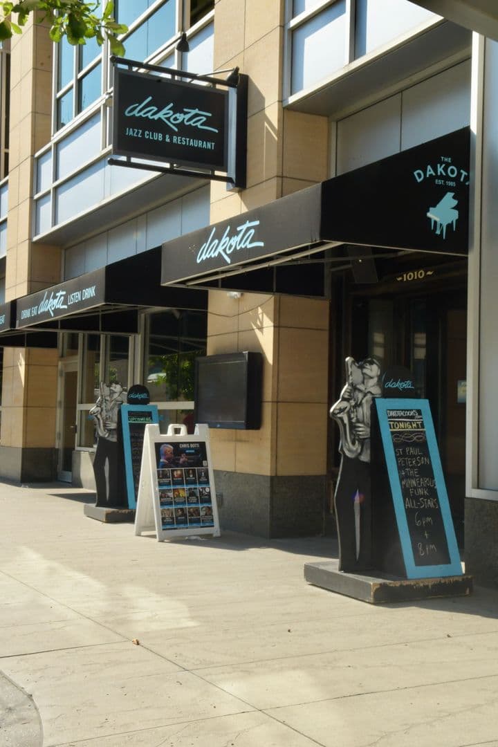 Minneapolis Apartment: 1728 3rd Avenue South