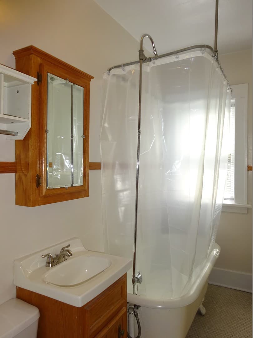 Minneapolis Apartment: 1728 3rd Avenue South