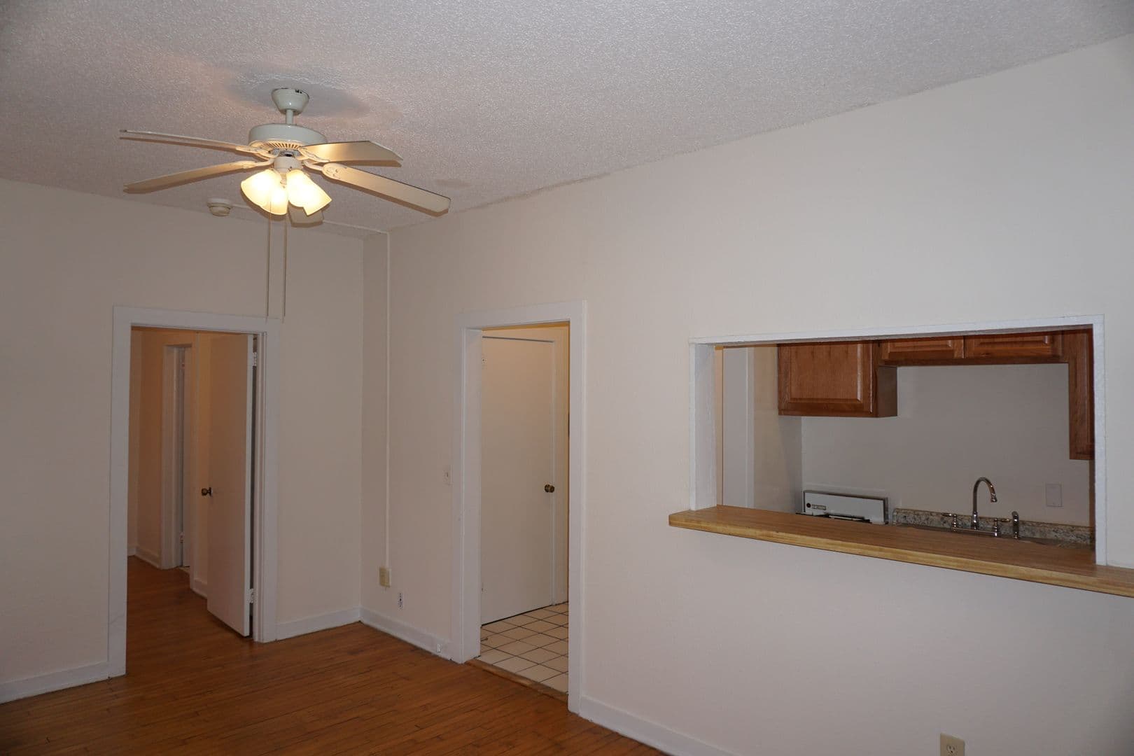 Minneapolis Apartment: 22 Oak Grove Street