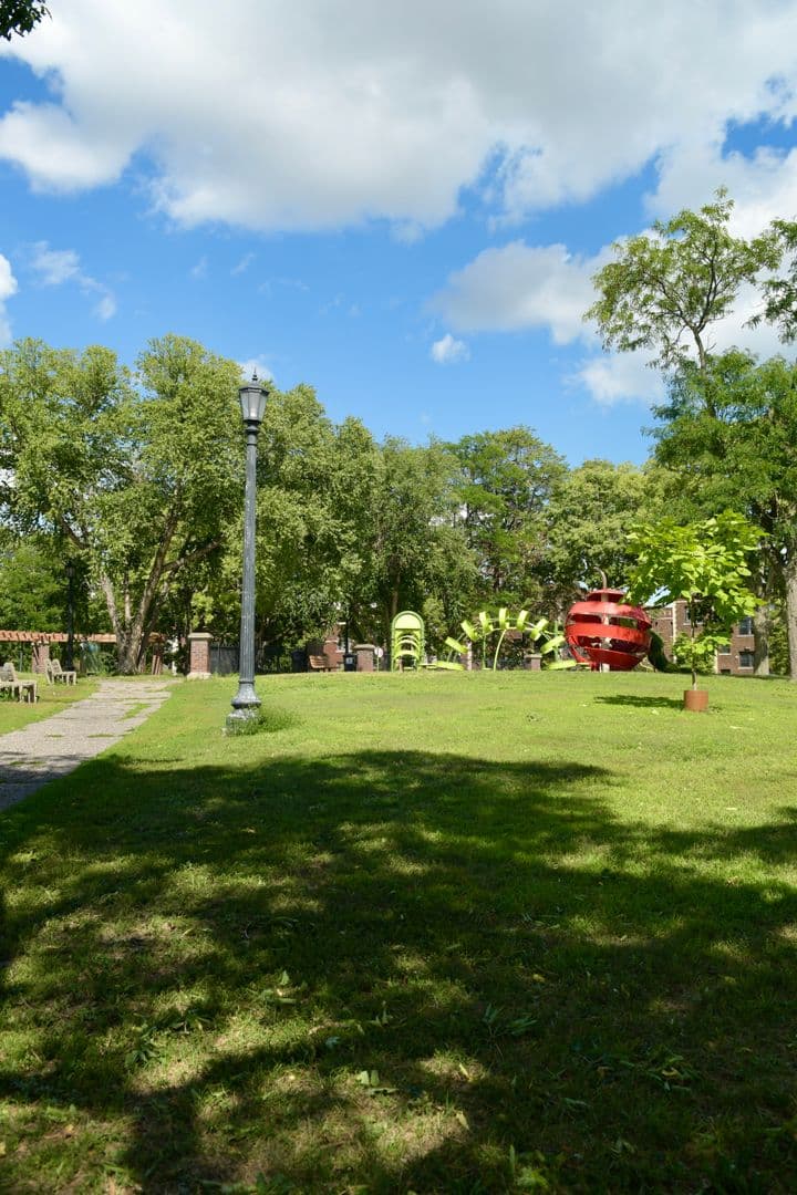 Minneapolis Apartment: 1815 First Avenue South