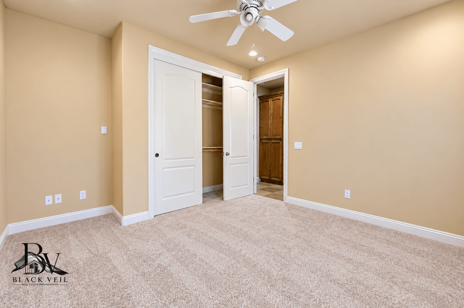 Bakersfield House: 309 Stone Cross Drive