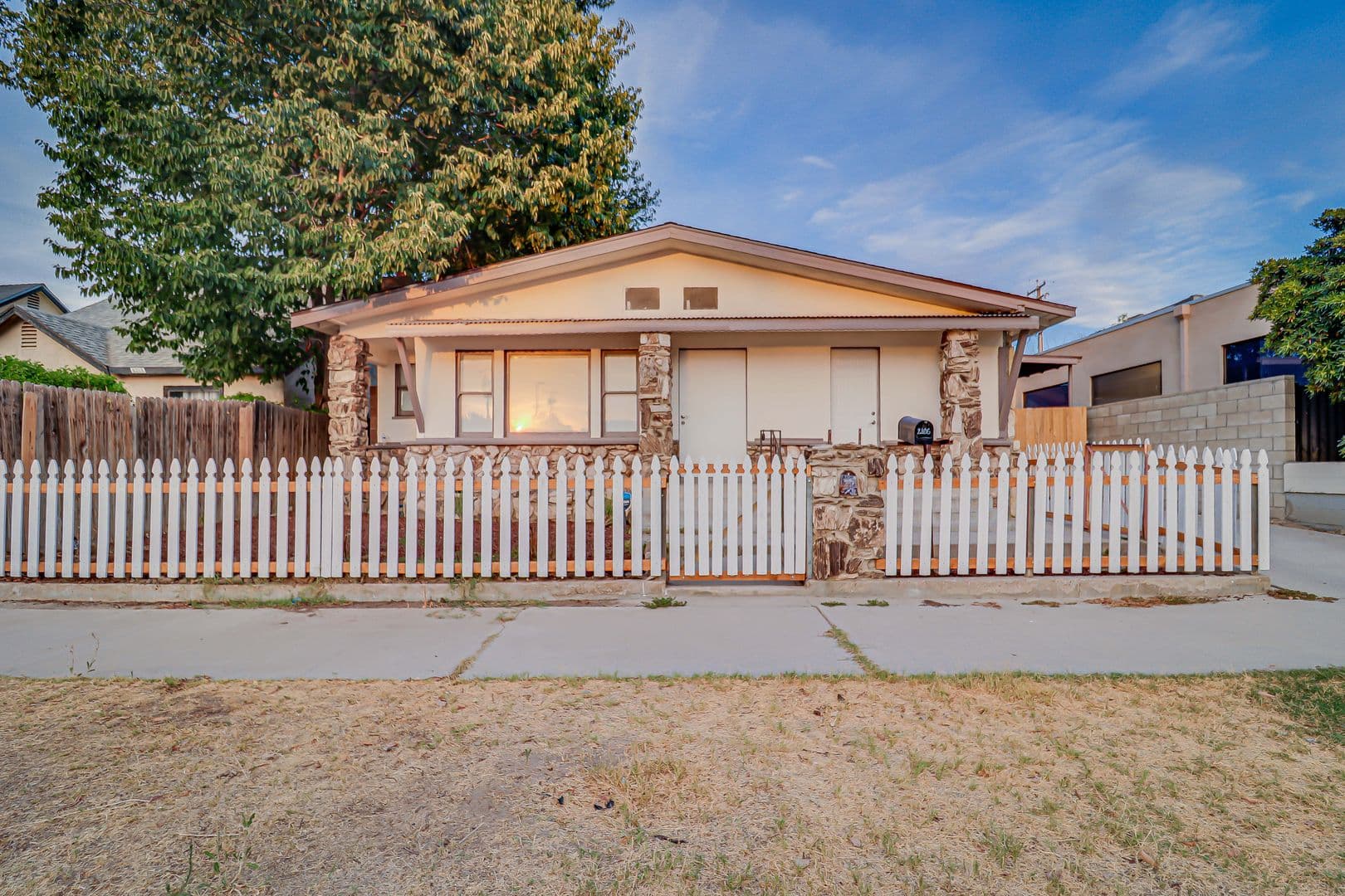 Bakersfield Apartment: 2106 E St - 2106 E St #A