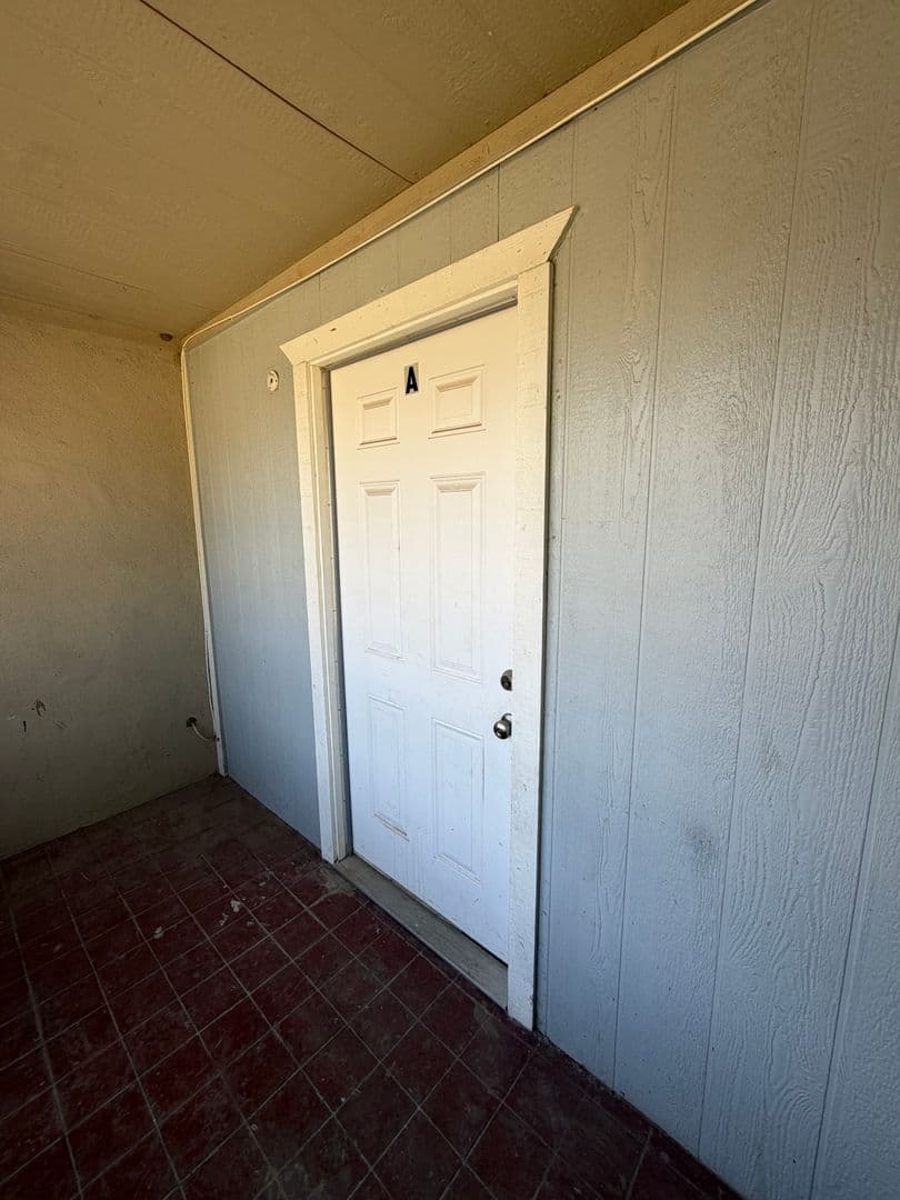 Bakersfield Apartment: 125 Hughes Ave #A