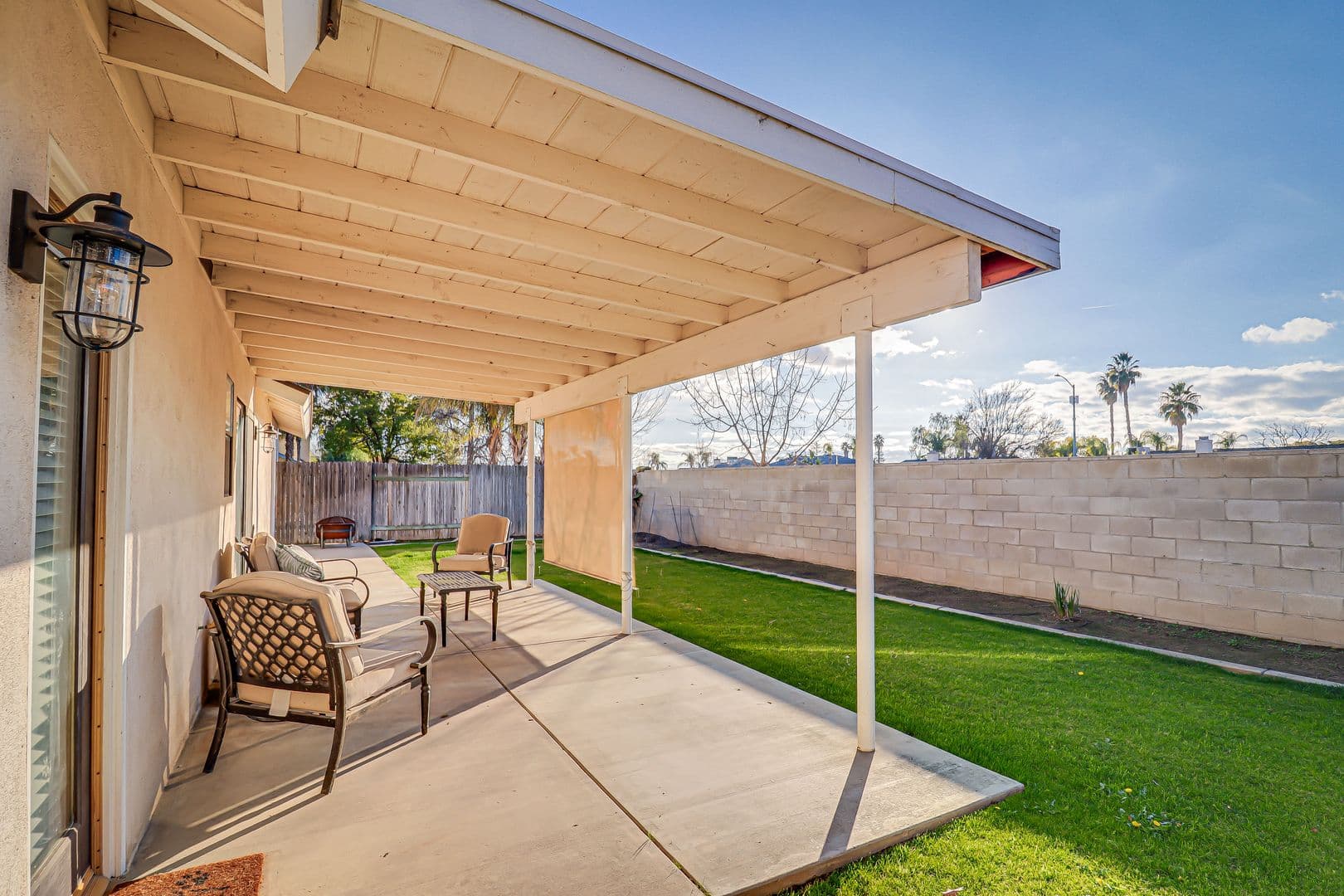 Bakersfield House: 3621 Goldbar Dr